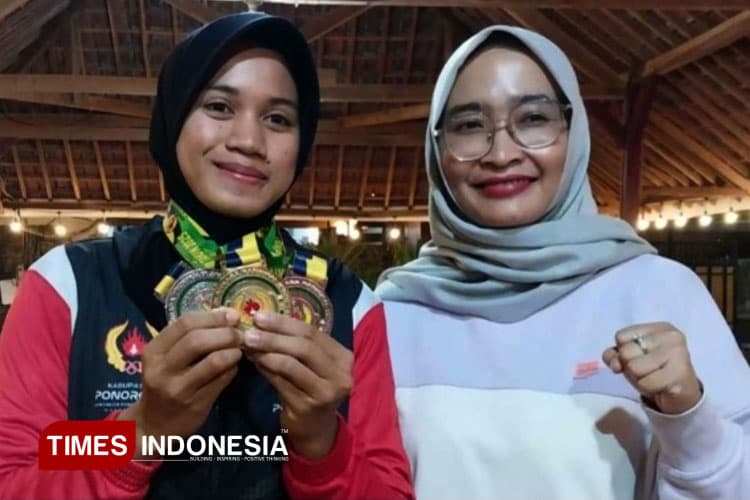 Membanggakan, Atlet Panjat Tebing Ponorogo Raih 3 Medali di Porprov Jatim 2025